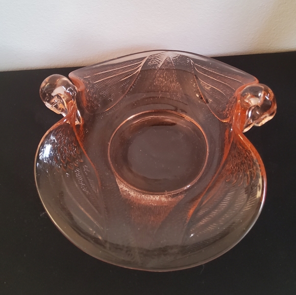 Pink Depression Glass Swon Dish - Picture 5 of 6